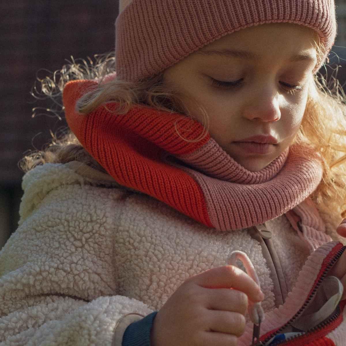 snood-bebe-enfant-hiver-chamaye-cadeau-naissance-bebe-pratique-echarpe-hiver-garcon-snood-fille-laine-coton-cosmic-girl