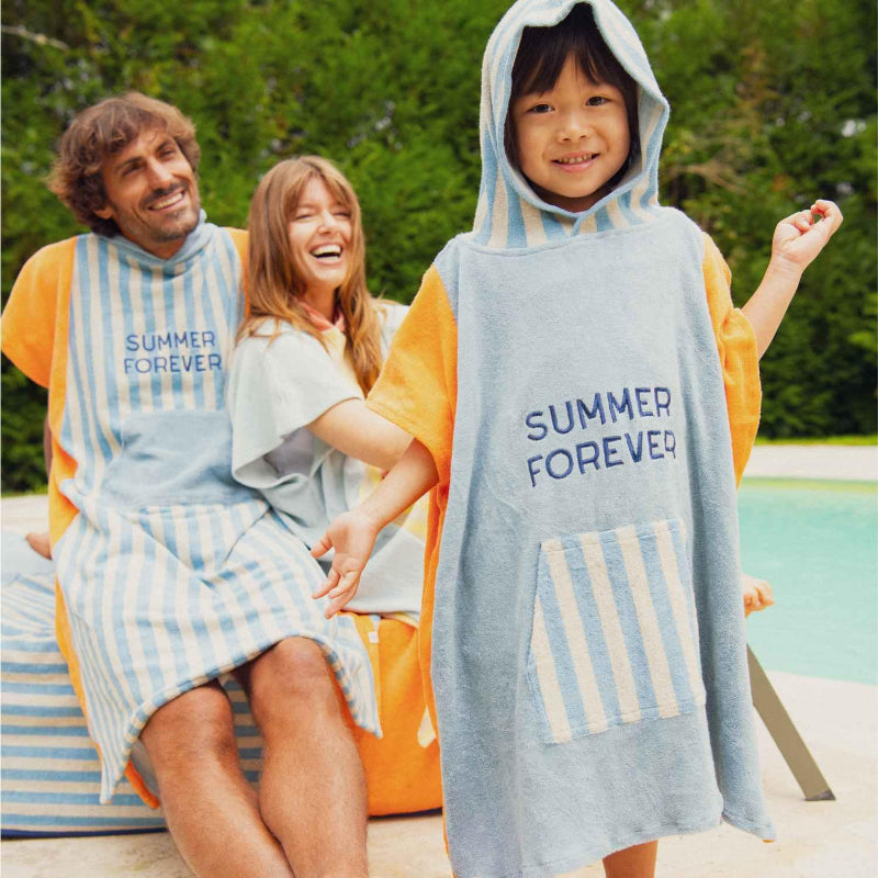 poncho-enfant-adulte-papa-maman-chamaye-assorti-parent-enfant-poncho-papa-fils-cadeau-fete-des-meres-serviette-mere-fille-cadeaux-maman-matchy-matchy-cadeau-original-famille-broderie-motif-summer-forever