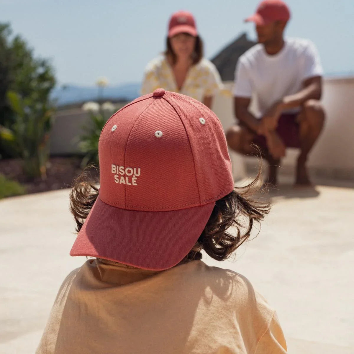 casquette-bisou-salé-bebe-enfant-parent-chamaye-assorti-papa-maman-enfant-cabas-papa-fils-cadeau-naissance-maman-bebe-cadeau-original-famille-personnalisable-broderie