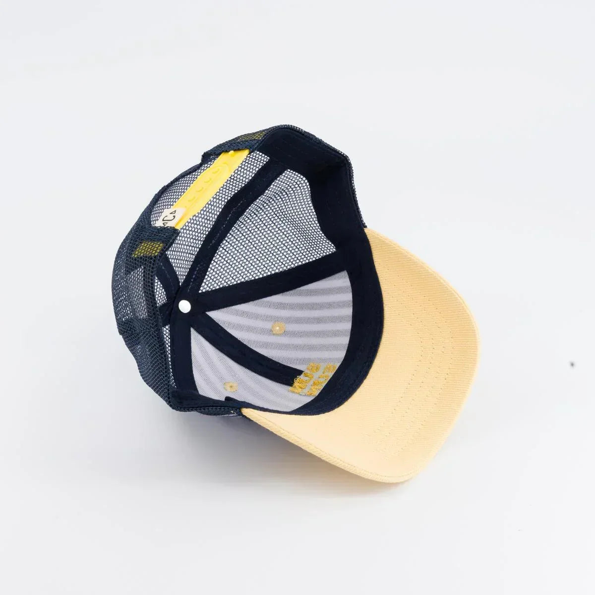 casquette-bebe-enfant-parent-chamaye-assorti-papa-maman-enfant-casquette-papa-fils-cadeau-fete-des-peres-casquette-mere-fille-cadeau-naissance-maman-bebe-cadeau-original-famille-casquette-personnalisable-broderie-sun-sun-sun-trucker
