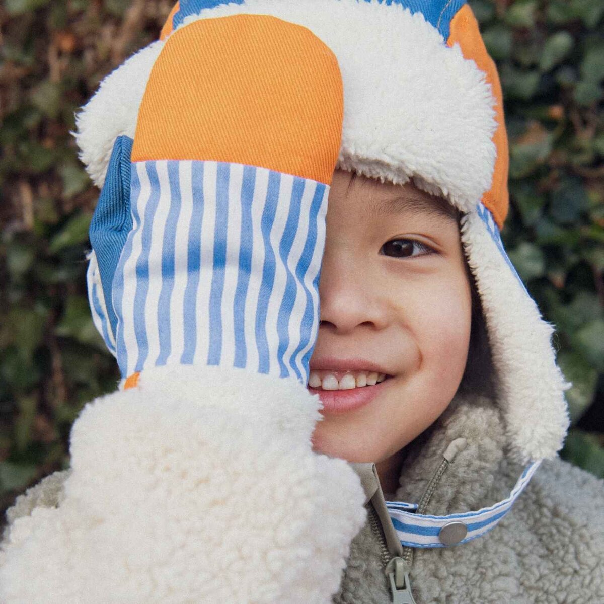 moufles-bebe-enfant-chamaye-assorti-papa-maman-enfant-casquette-papa-fils-cadeau-fete-des-peres-casquette-mere-fille-cadeau-naissance-maman-bebe-cadeau-original-famille-casquette-personnalisable-broderie-orange