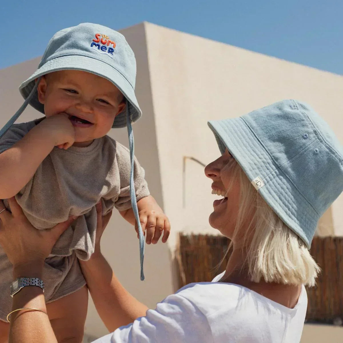 bob-parent-enfant-coton-summer-bob-papa-maman-mixte-enfant-cadeau-hiver-maman-enfant-cadeau-anniversaire-petit-garcon-matchy-matchy-cadeau-famille-cadeau-pere-fils-original-cadeau-mere-fille-pratique-matchy-matchy-cadeaux-noel-famille-marque-francaise