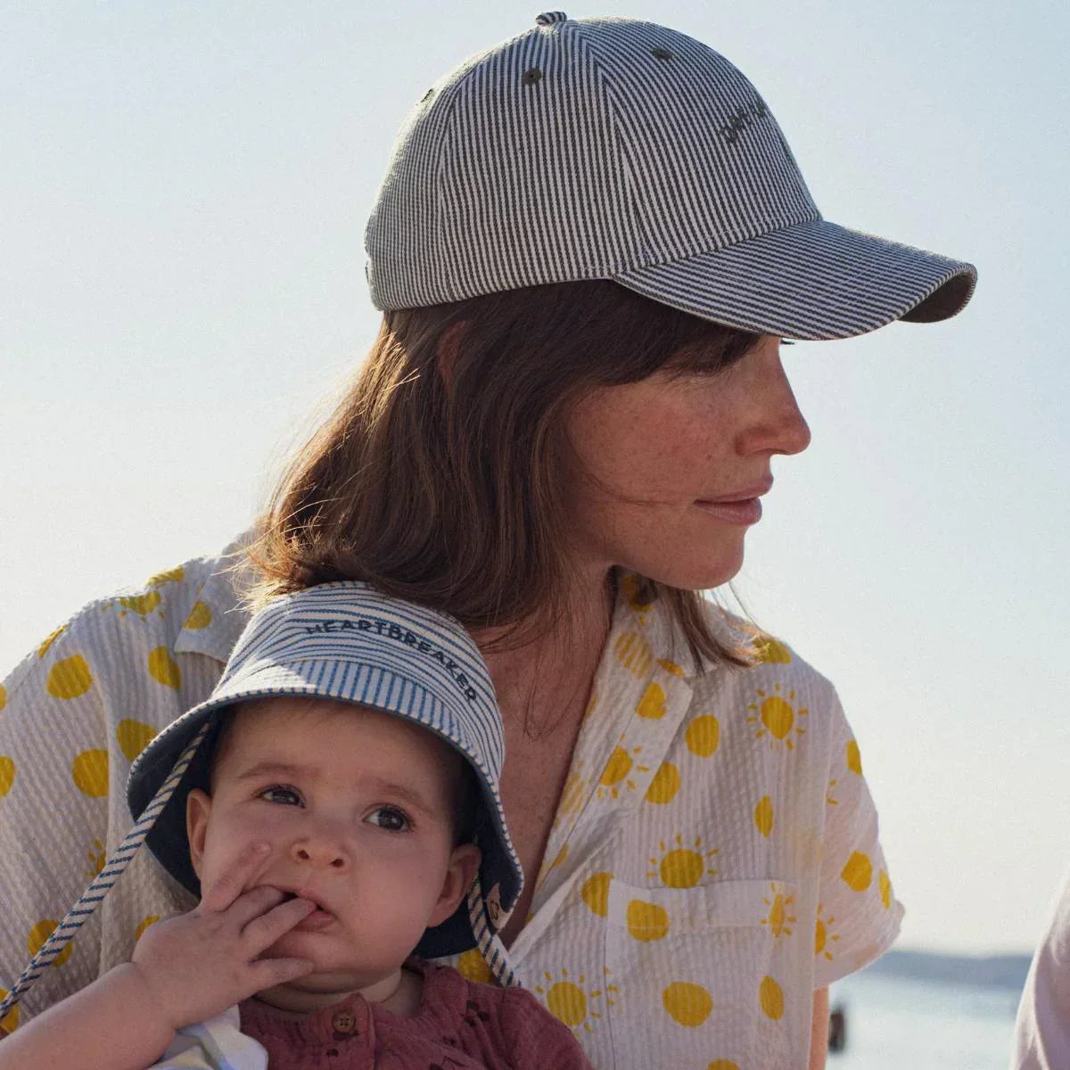 bob-parent-enfant-coton-heartbreaker-bob-papa-maman-mixte-enfant-cadeau-hiver-maman-enfant-cadeau-anniversaire-petit-garcon-matchy-matchy-cadeau-famille-cadeau-pere-fils-original-cadeau-mere-fille-pratique-matchy-matchy-cadeaux-noel-famille-marque-francaise