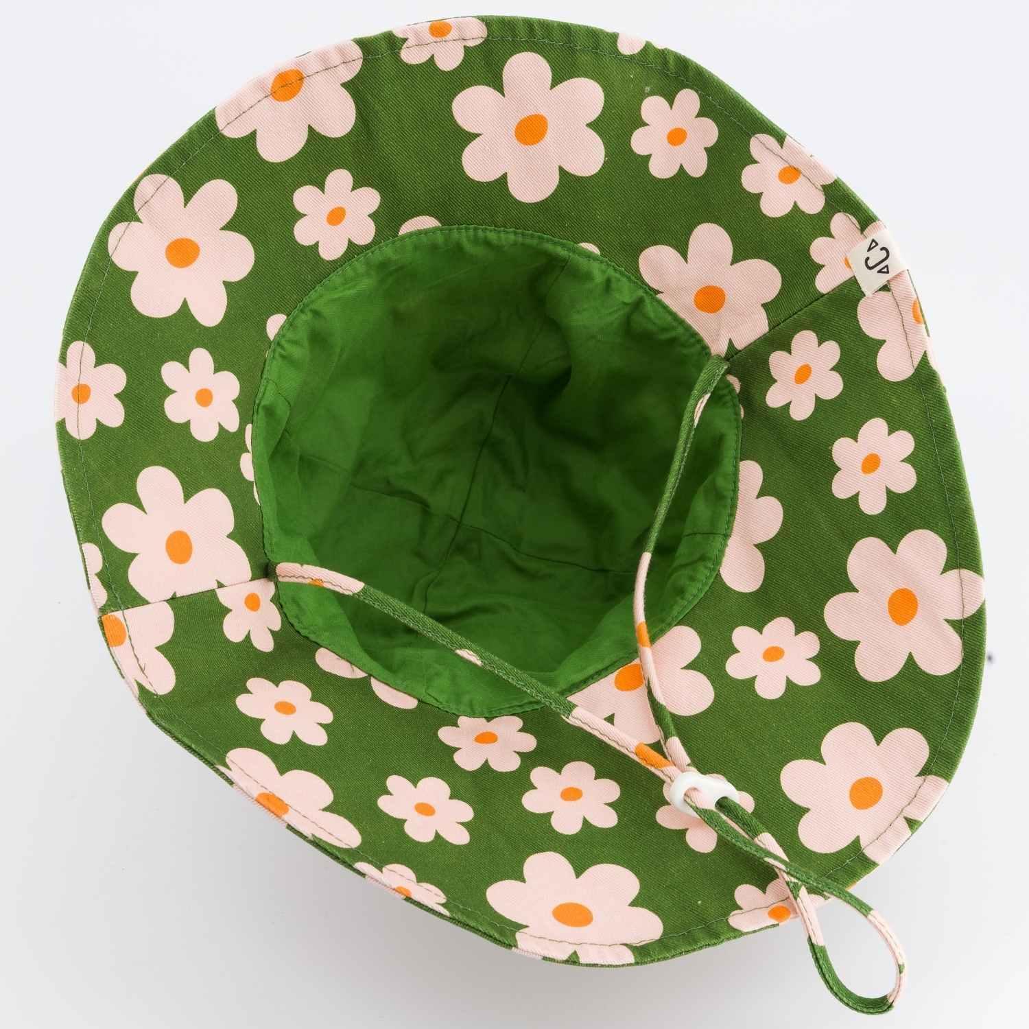 chapeau-bebe-enfant-soleil-chamaye-assorti-papa-maman-enfant-casquette-papa-fils-cadeau-fete-des-peres-casquette-mere-fille-cadeau-naissance-maman-bebe-cadeau-original-famille-casquette-personnalisable-broderie-flower-power