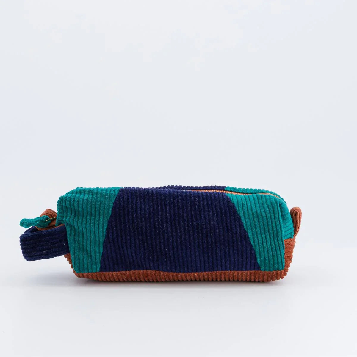 trousse-ecole-enfant-velours-cotele-trousse--mixte-enfant-cadeau-hiver-maman-enfant-cadeau-anniversaire-petit-garcon-matchy-matchy-cadeau-famille-cadeau-pere-fils-original-cadeau-mere-fille-pratique-matchy-matchy-cadeaux-noel-famille-marque-francaise-high-five-bleu
