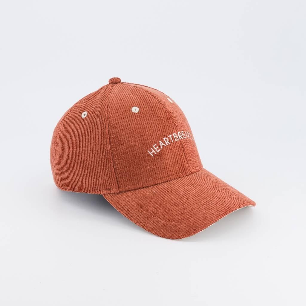 casquette-bebe-enfant-parent-chamaye-assorti-papa-maman-enfant-casquette-papa-fils-cadeau-fete-des-peres-casquette-mere-fille-cadeau-naissance-maman-bebe-cadeau-original-famille-casquette-personnalisable-broderie-cosmic-girl-cadeau-jeune-maman-maternite-cadeau-naissance-original-jeune-parent-casquette-fille-rose-velours-cotelemarque-francaise-production-ecoresponsable