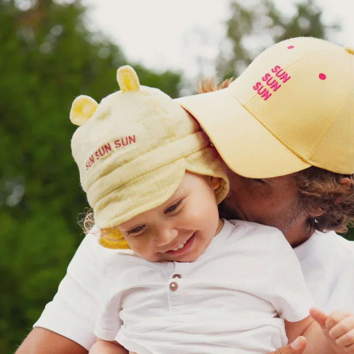casquette-bebe-enfant-parent-chamaye-assorti-papa-maman-enfant-casquette-papa-fils-cadeau-fete-des-peres-casquette-mere-fille-cadeau-naissance-maman-bebe-cadeau-original-famille-casquette-personnalisable-broderie-sun-sun-sun