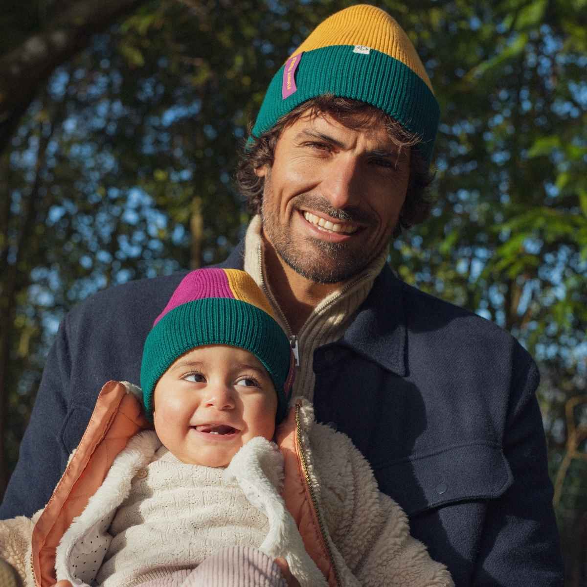 bonnet-bebe-enfant-papa-maman-chamaye-assorti-parent-enfant-bonnet-papa-fils-cadeau-fete-des-peres-bonnet-mere-fille-cadeau-naissance-maman-bebe-matchy-matchy-cadeau-original-famille-broderie-funky-family