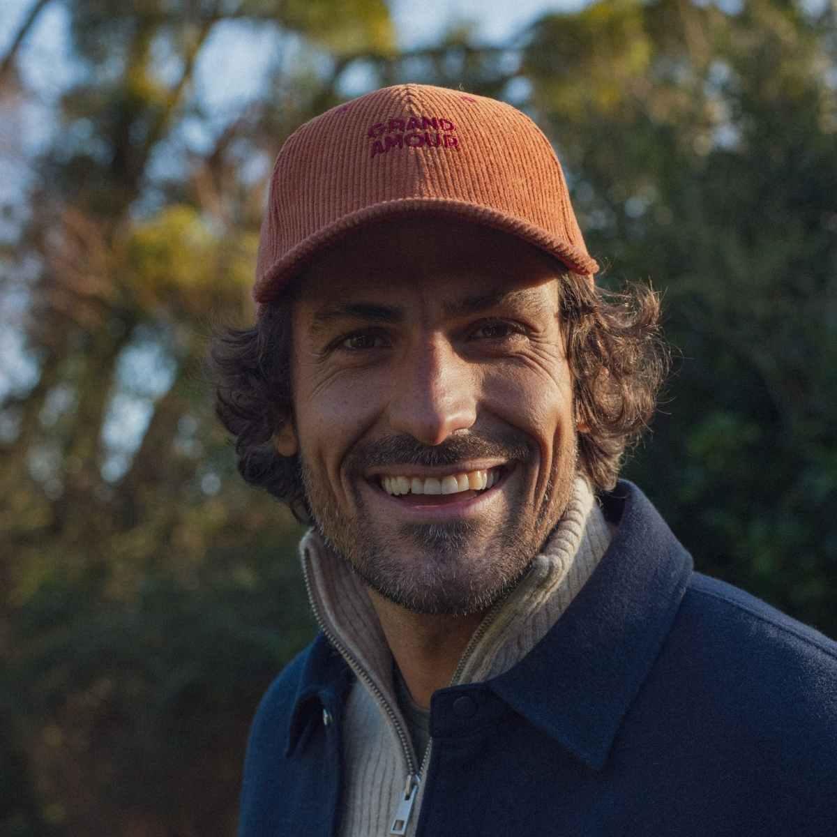 casquette-bebe-enfant-parent-chamaye-assorti-papa-maman-enfant-casquette-papa-fils-cadeau-fete-des-peres-casquette-mere-fille-cadeau-naissance-maman-bebe-cadeau-original-famille-casquette-personnalisable-broderie-grand-petit-amour