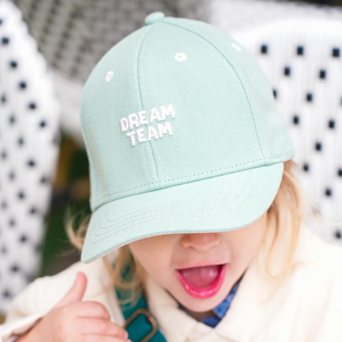 casquette-bebe-enfant-parent-chamaye-assorti-papa-maman-enfant-casquette-papa-fils-cadeau-fete-des-peres-casquette-mere-fille-cadeau-naissance-maman-bebe-cadeau-original-famille-casquette-personnalisable-broderie-dream-team