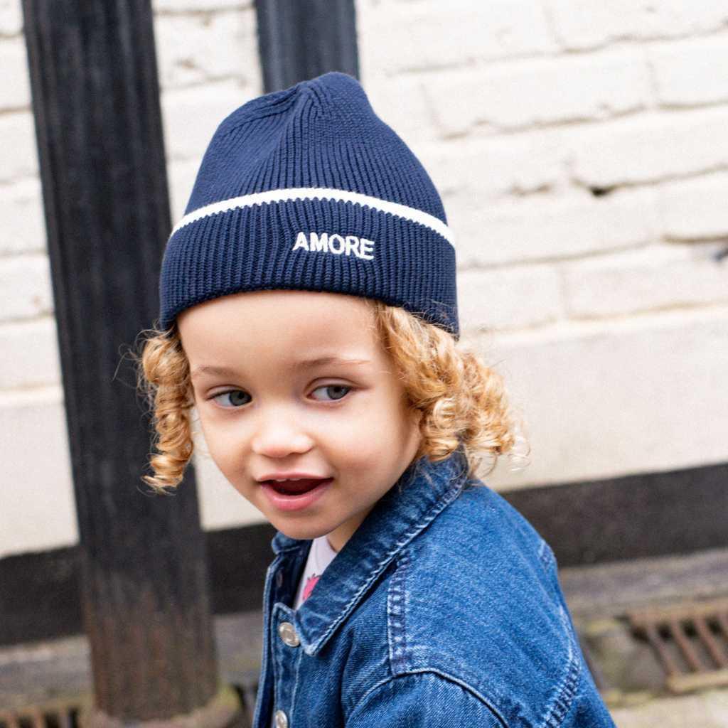 bonnet-bebe-enfant-papa-maman-chamaye-assorti-parent-enfant-bonnet-papa-fils-cadeau-fete-des-peres-bonnet-mere-fille-cadeau-naissance-maman-bebe-matchy-matchy-cadeau-original-famille-broderie-petit-loup-cadeau-jeune-papa-cool-cadeau-maman-bebe-maternite-original-cadeau-famille-protection-froid-bebe-hiver
