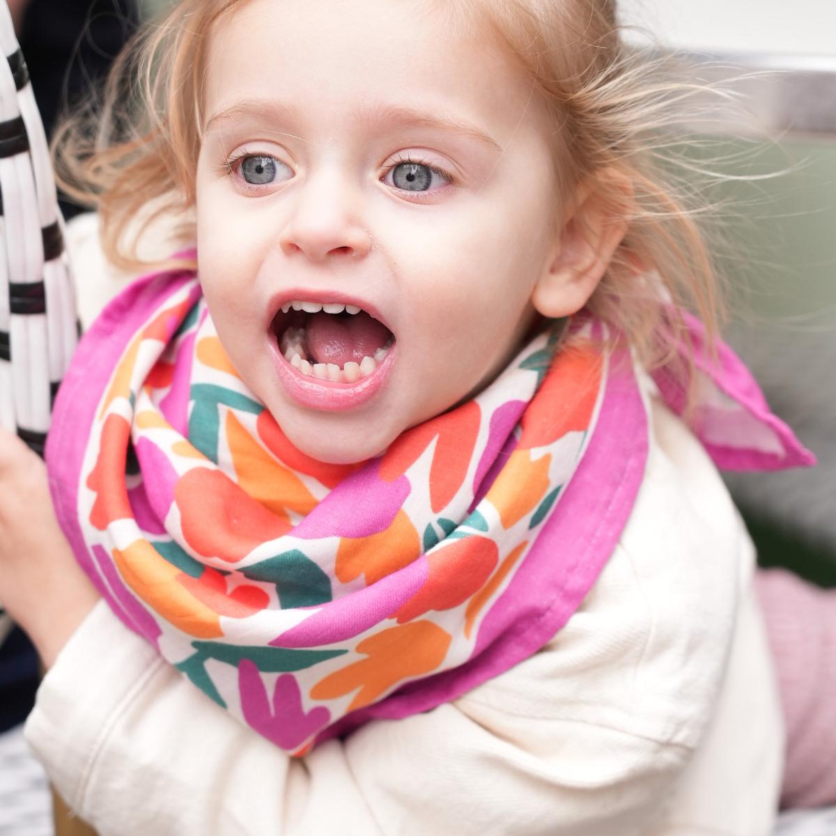 foulard-parent-enfant-coton-foulard-maman-enfant-cadeau-maman-fête-des-mères-cadeau-anniversaire-petite-fille-matchy-matchy-cadeau-famille-cadeau-mère-fille-original-cadeau-pratique-matchy-matchy-cadeaux-noel-famille-marque-francaise-motif