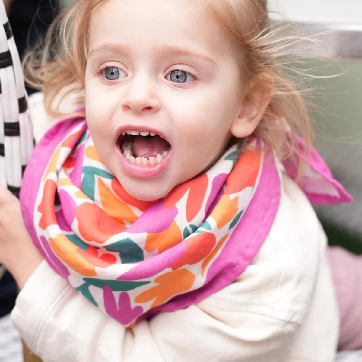 foulard-parent-enfant-coton-foulard-maman-enfant-cadeau-maman-fête-des-mères-cadeau-anniversaire-petite-fille-matchy-matchy-cadeau-famille-cadeau-mère-fille-original-cadeau-pratique-matchy-matchy-cadeaux-noel-famille-marque-francaise-motif