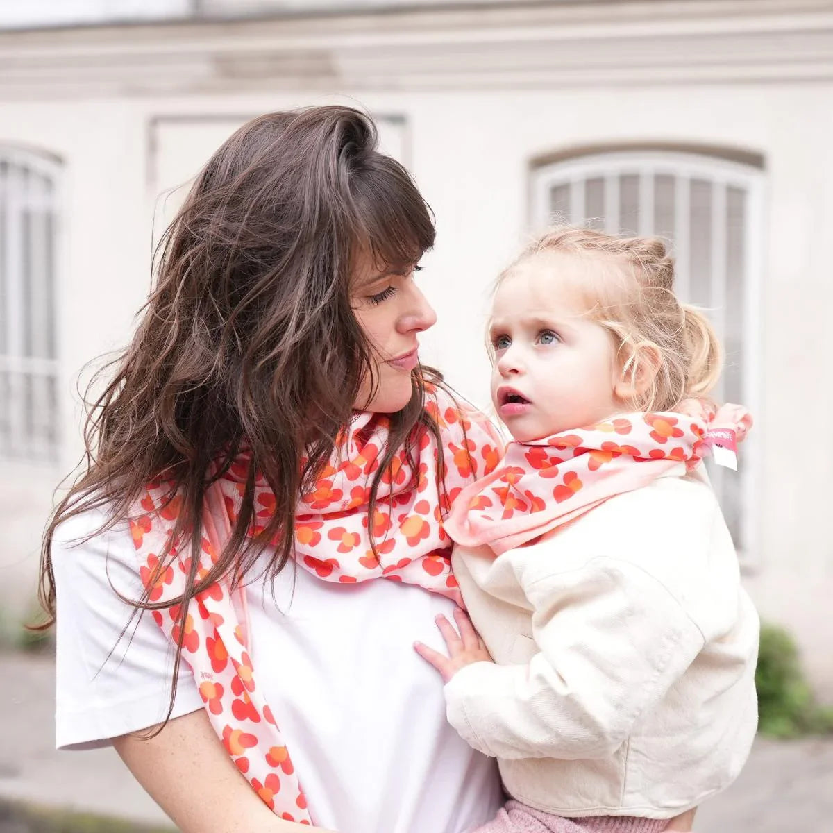 foulard-parent-enfant-coton-foulard-maman-enfant-cadeau-maman-fête-des-mères-cadeau-anniversaire-petite-fille-matchy-matchy-cadeau-famille-cadeau-mère-fille-original-cadeau-pratique-matchy-matchy-cadeaux-noel-famille-marque-francaise-motif