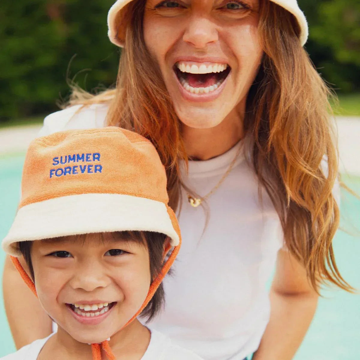 bob-bebe-enfant-parent-chamaye-assorti-papa-maman-enfant-bob-papa-fils-cadeau-fete-des-peres-casquette-mere-fille-cadeau-naissance-maman-bebe-cadeau-original-famille-bob-personnalisable-broderie-éponge-summer-forever