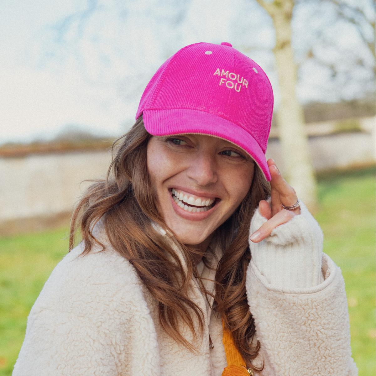 casquette-bebe-enfant-parent-chamaye-assorti-papa-maman-enfant-casquette-papa-fils-cadeau-fete-des-peres-casquette-mere-fille-cadeau-naissance-maman-bebe-cadeau-original-famille-casquette-personnalisable-broderie-amour-fou-rose