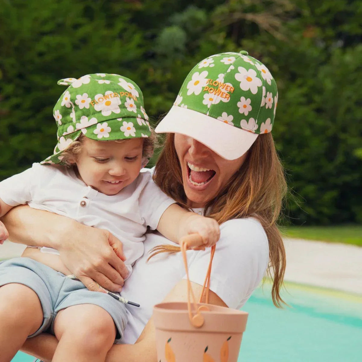 casquette-bebe-enfant-parent-chamaye-assorti-papa-maman-enfant-casquette-papa-fils-cadeau-fete-des-peres-casquette-mere-fille-cadeau-naissance-maman-bebe-cadeau-original-famille-casquette-personnalisable-broderie-flower-power