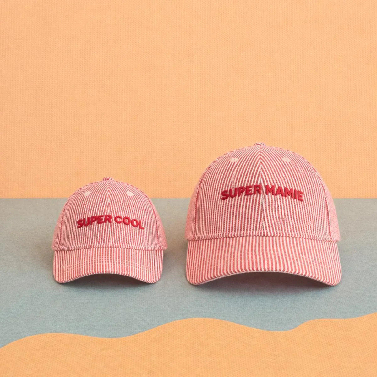 casquette-bebe-enfant-parent-chamaye-assorti-papa-maman-enfant-casquette-papa-fils-cadeau-fete-des-peres-casquette-mere-fille-cadeau-naissance-maman-bebe-cadeau-original-famille-casquette-personnalisable-broderie-super-mamie