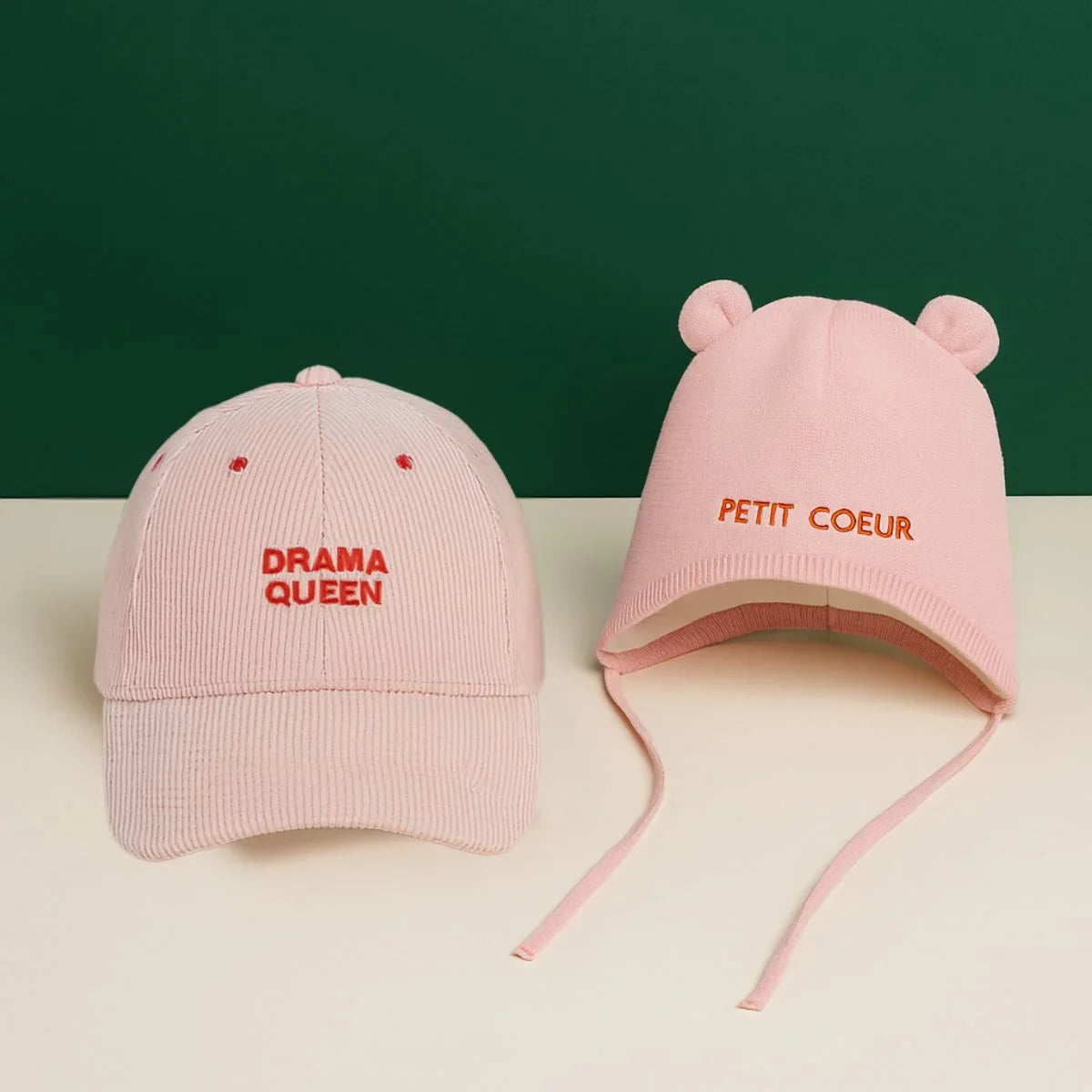 bonnet-bebe-enfant-papa-maman-chamaye-assorti-parent-enfant-bonnet-papa-fils-cadeau-fete-des-peres-bonnet-mere-fille-cadeau-naissance-maman-bebe-matchy-matchy-cadeau-original-famille-broderie-petit-coeur