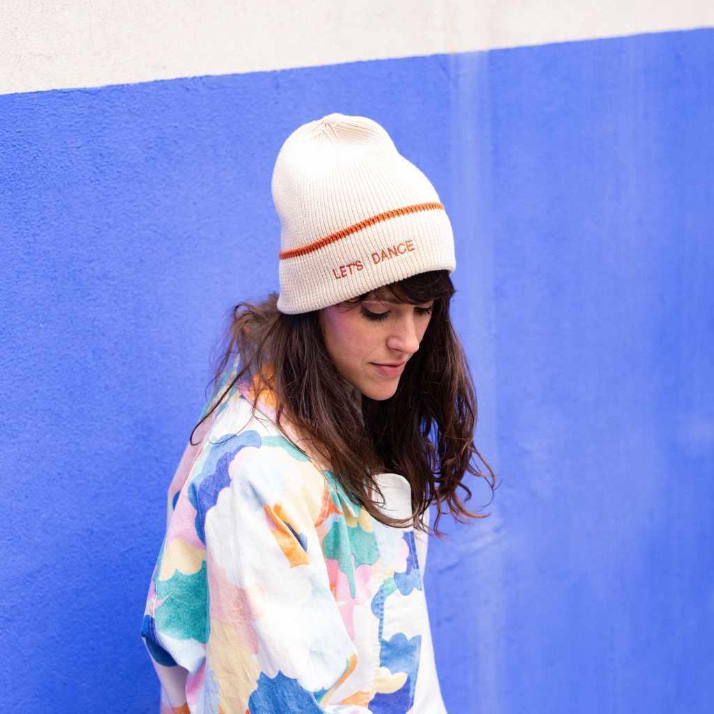 bonnet-bebe-enfant-papa-maman-chamaye-assorti-parent-enfant-bonnet-papa-fils-cadeau-fete-des-peres-bonnet-mere-fille-cadeau-naissance-maman-bebe-matchy-matchy-cadeau-original-famille-broderie-lets-dance-cadeau-bebe-maman-cadeai-naissance-jeune-maman-pas-cher-protection-hiver-froid-bebe-made-in-france