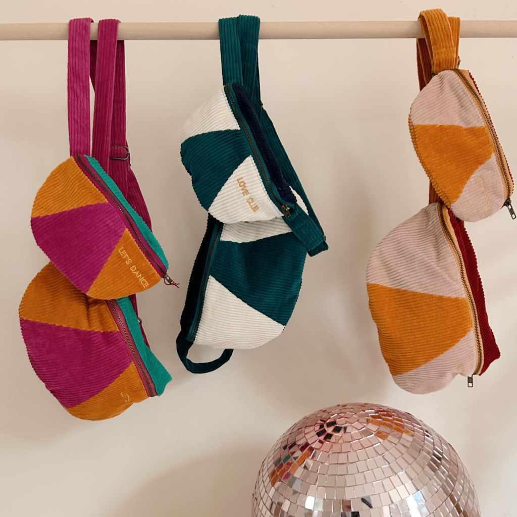 banane-parent-enfant-velours-cotele-banane-papa-maman-mixte-enfant-cadeau-hiver-maman-enfant-cadeau-anniversaire-petit-garcon-matchy-matchy-cadeau-famille-cadeau-pere-fils-original-cadeau-mere-fille-pratique-matchy-matchy-pas-cher-cadeaux-noel-famille-marque-francaise