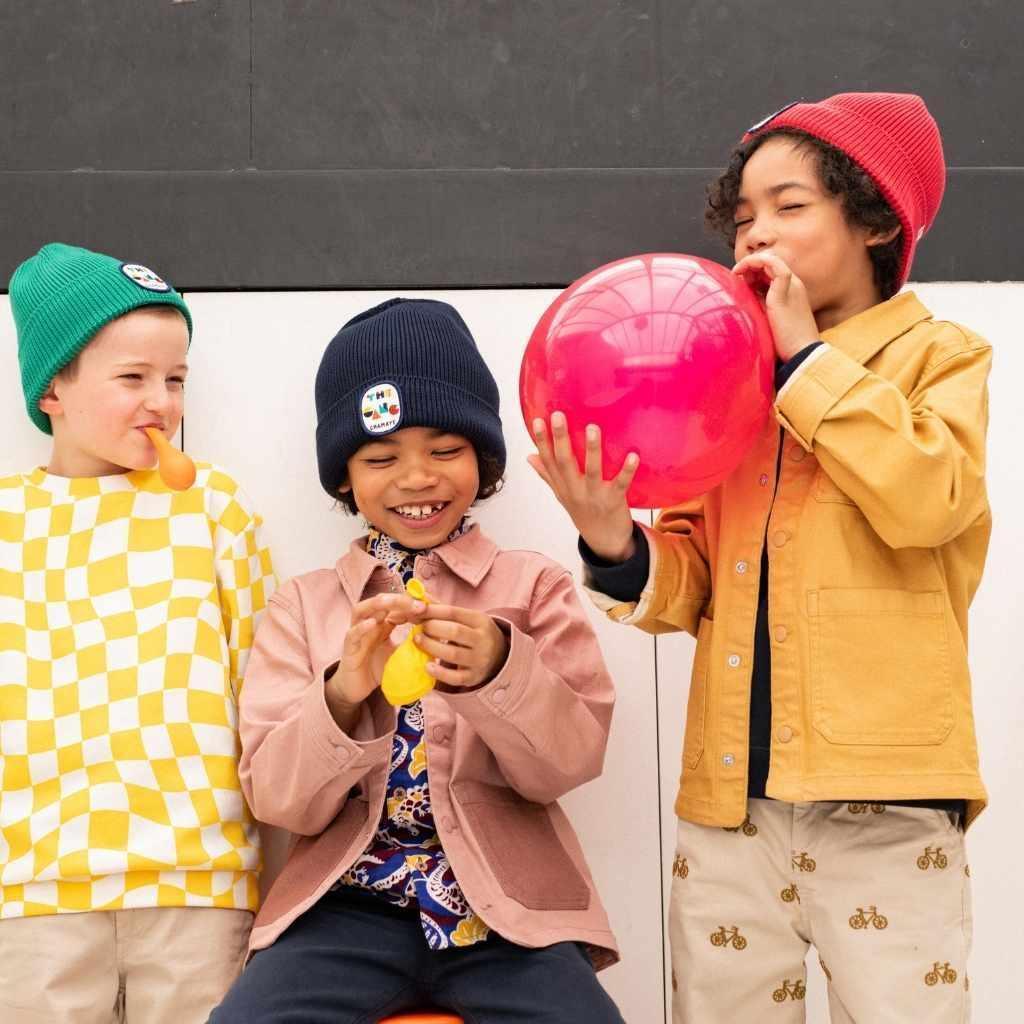 bonnet-bebe-enfant-papa-maman-chamaye-assorti-parent-enfant-bonnet-papa-fils-cadeau-fete-des-peres-bonnet-mere-fille-cadeau-naissance-maman-bebe-matchy-matchy-cadeau-original-famille-broderie-petit-loup-cadeau-jeune-papa-cool-cadeau-maman-bebe-maternite-original-cadeau-famille-protection-froid-bebe-hiver-patch-gang