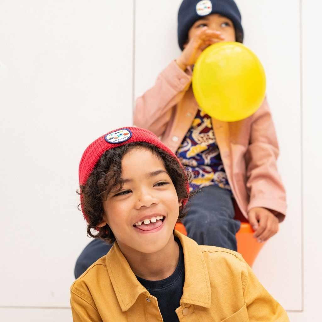 bonnet-bebe-enfant-papa-maman-chamaye-assorti-parent-enfant-bonnet-papa-fils-cadeau-fete-des-peres-bonnet-mere-fille-cadeau-naissance-maman-bebe-matchy-matchy-cadeau-original-famille-broderie-petit-loup-cadeau-jeune-papa-cool-cadeau-maman-bebe-maternite-original-cadeau-famille-protection-froid-bebe-hiver