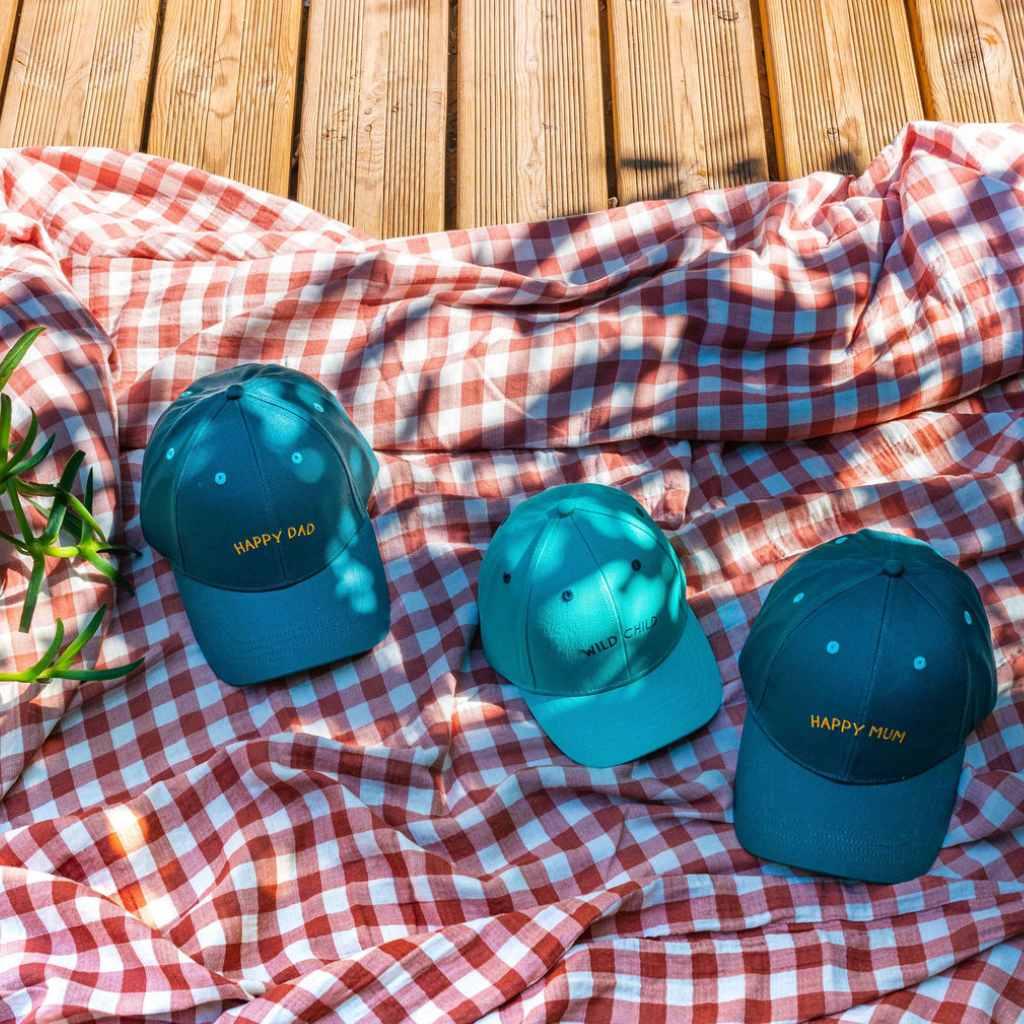 casquette-bebe-enfant-parent-chamaye-assorti-papa-maman-enfant-casquette-papa-fils-cadeau-fete-des-peres-casquette-mere-fille-cadeau-naissance-maman-bebe-cadeau-original-famille-casquette-personnalisable-broderie-happy-dad-casquette-papa