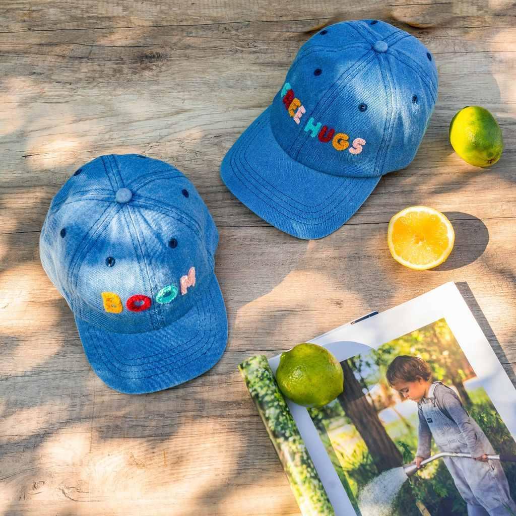 casquette-bebe-enfant-parent-chamaye-assorti-papa-maman-enfant-casquette-papa-fils-cadeau-fete-des-peres-casquette-mere-fille-cadeau-naissance-maman-bebe-cadeau-original-famille-casquette-personnalisable-broderie-boom