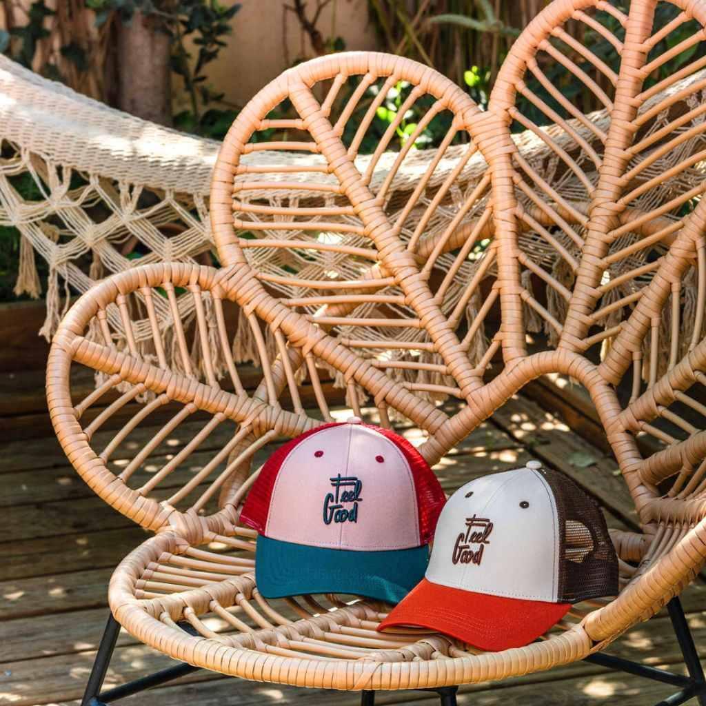 casquette-bebe-enfant-parent-chamaye-assorti-papa-maman-enfant-casquette-papa-fils-cadeau-fete-des-peres-casquette-mere-fille-cadeau-naissance-maman-bebe-cadeau-original-famille-casquette-personnalisable-broderie-feel-good