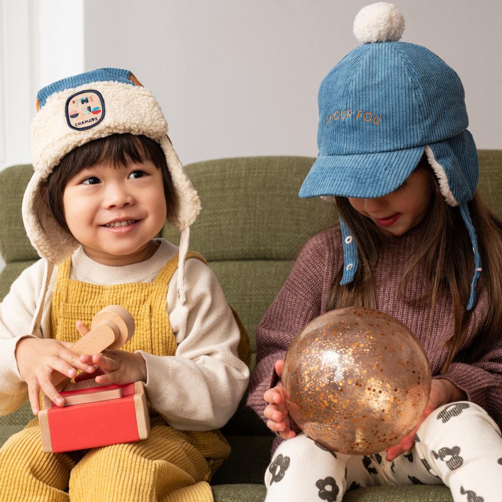 chapka-bebe-enfant-papa-maman-chamaye-assorti-parent-enfant-bonnet-papa-fils-cadeau-fete-des-peres-bonnet-mere-fille-cadeau-naissance-maman-bebe-matchy-matchy-cadeau-original-famille-broderie-amour-fou