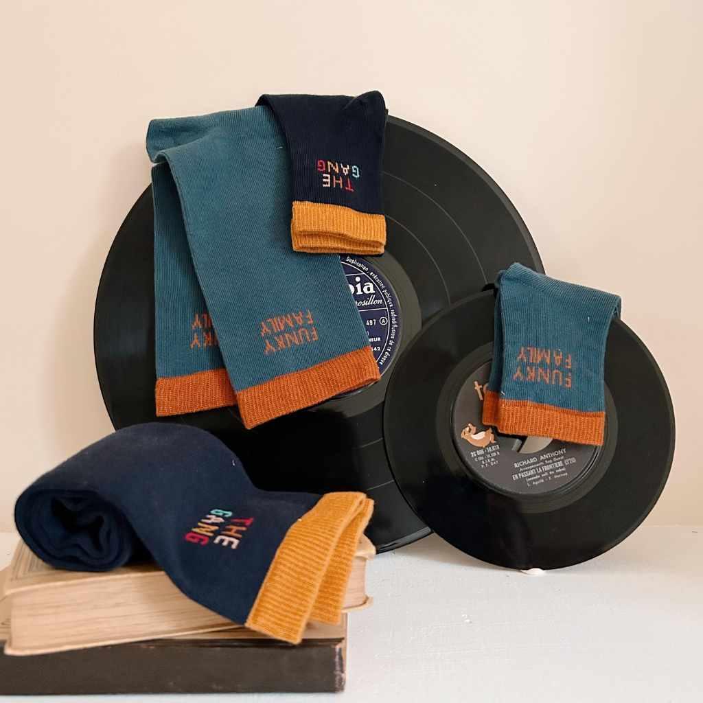 chaussettes-parent-enfant-chamaye-chaussettes-bebe-enfant-coffret-cadeau-naissance-cadeau-mere-fille-idee-cadeau-original-fete-des-peres-chaussettes-broderie-duo-parent-enfant-personnalisable-cadeau-famille-broderie-