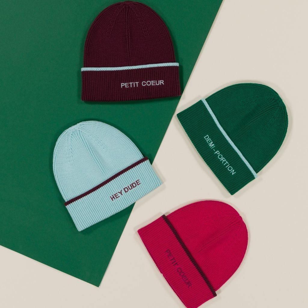 bonnet-bebe-enfant-chamaye-broderie-hey-dude-duo-parent-enfant-cadeau-pere-fils-idee-fete-des-meres-cadeau-famille