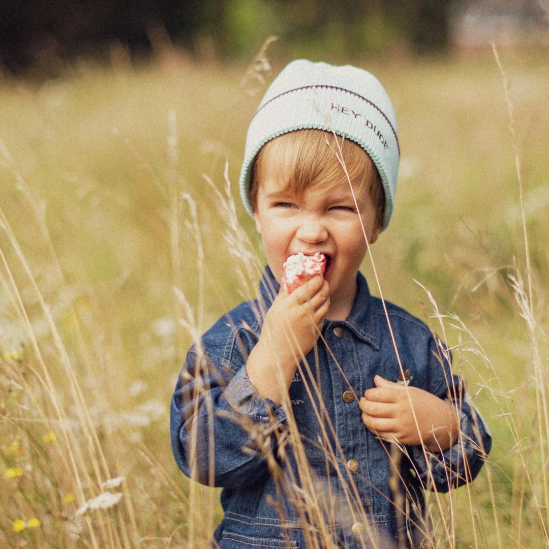 bonnet-bebe-enfant-chamaye-broderie-hey-dude-duo-parent-enfant-cadeau-pere-fils-idee-fete-des-meres-cadeau-famille