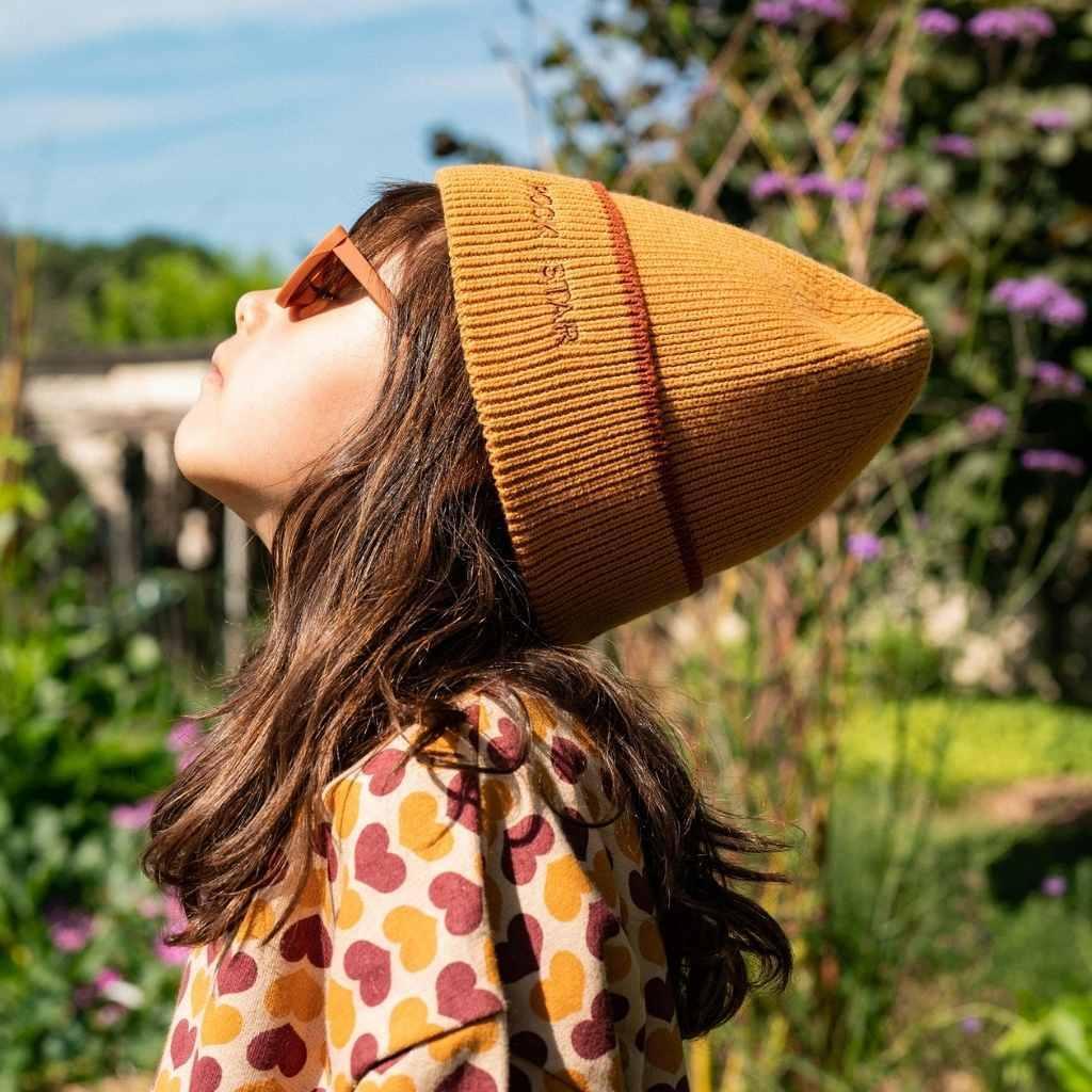 bonnet-bebe-enfant-papa-maman-chamaye-assorti-parent-enfant-bonnet-papa-fils-cadeau-fete-des-peres-bonnet-mere-fille-cadeau-naissance-maman-bebe-matchy-matchy-cadeau-original-famille-broderie-rock-star