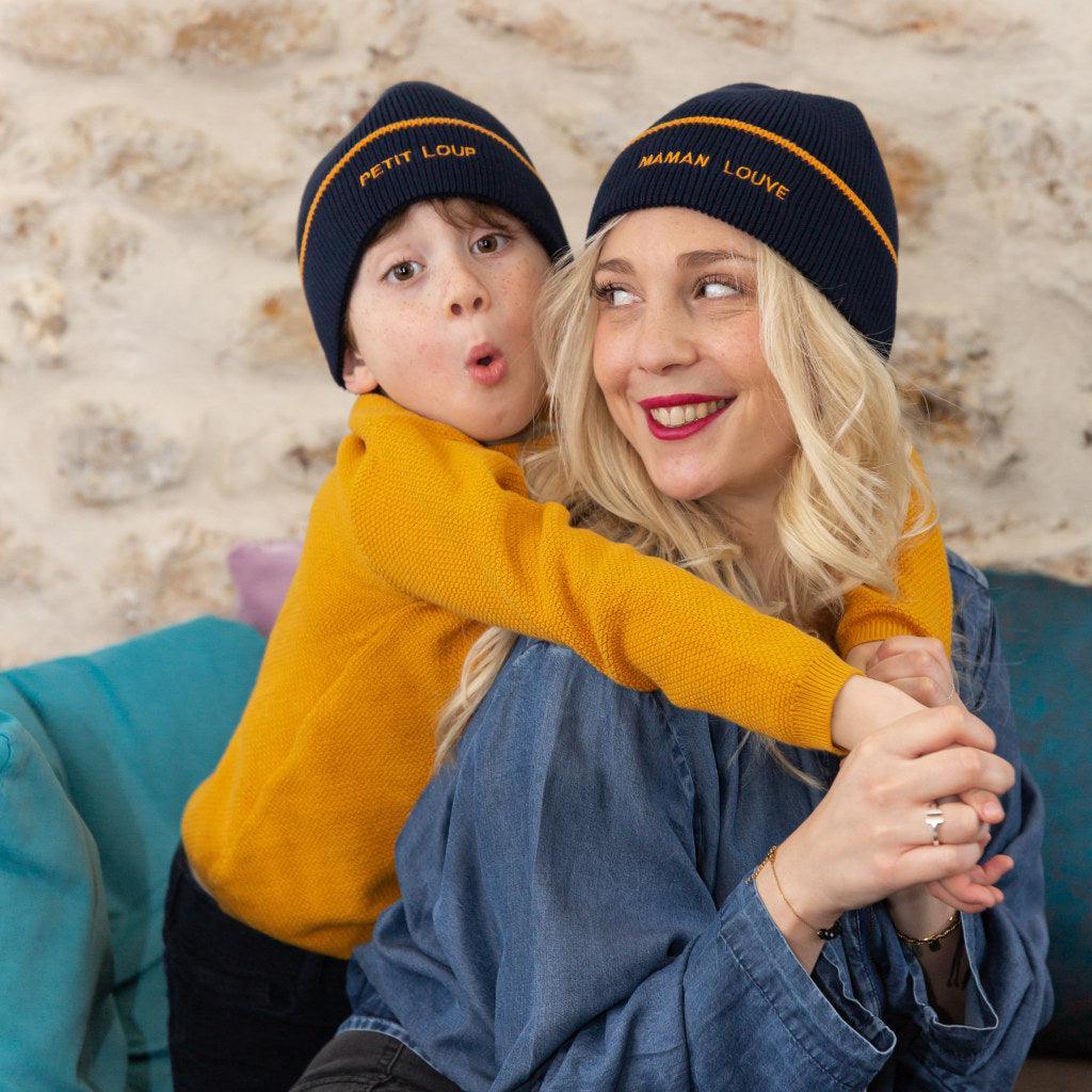 bonnet-bebe-enfant-papa-maman-chamaye-assorti-parent-enfant-bonnet-papa-fils-cadeau-fete-des-peres-bonnet-mere-fille-cadeau-naissance-maman-bebe-matchy-matchy-cadeau-original-famille-broderie-papa-loup