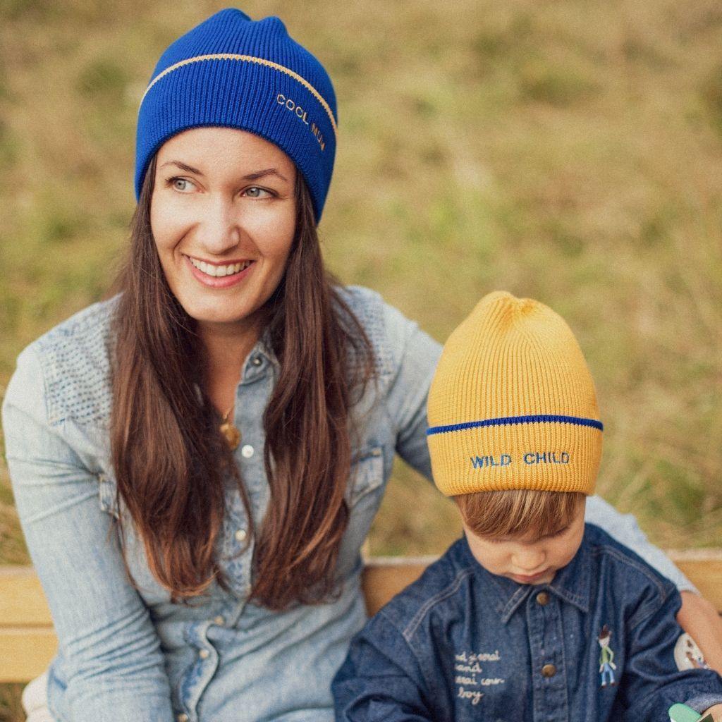 bonnet-bebe-enfant-maman-papa-chamaye-broderie-wild-child-cool-mum-cool-dad-duo-parent-enfant-cadeau-pere-fils-look-mere-fille-idee-fete-des-meres-cadeau-famille-noel