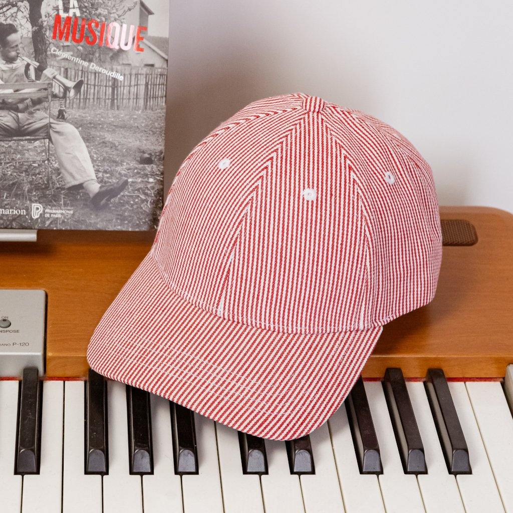 casquette-bebe-enfant-chamaye-broderie-funky-family-idee-cadeau-originale-papa-bebe-cadeau-de-naissance-maman-cadeau-papa-fete-des-peres-protection-solaire-enfant