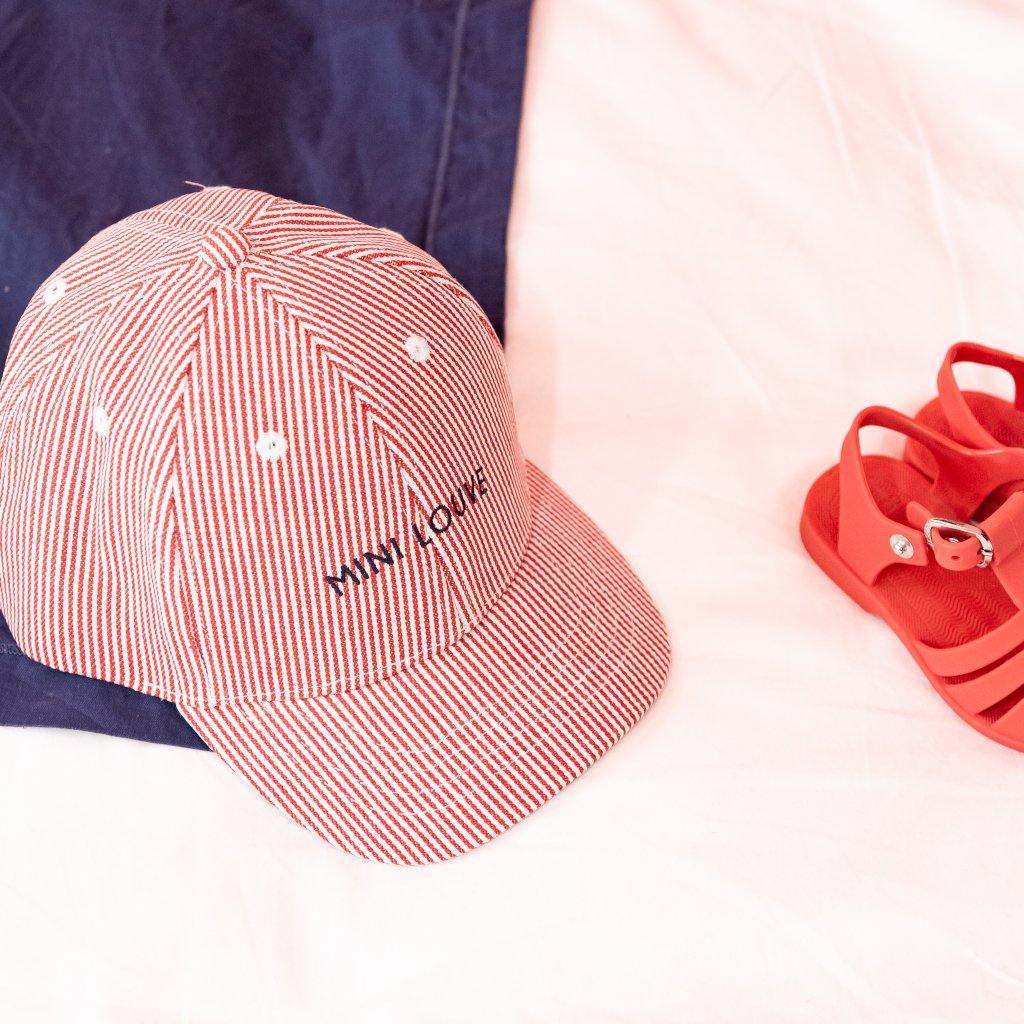casquette-bebe-enfant-chamaye-broderie-mini-louve-maman-louve-idee-cadeau-originale-fete-des-meres-look-mere-fille