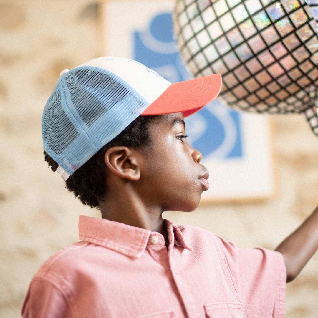 casquette-bebe-enfant-chamaye-assorti-parent-enfant-casquette-papa-fils-cadeau-fete-des-peres-casquette-mere-fille-cadeau-naissance-maman-bebe-matchy-matchy-cadeau-original-famille-broderie-lets-dance-casquette-trucker-mixte-homme-femme