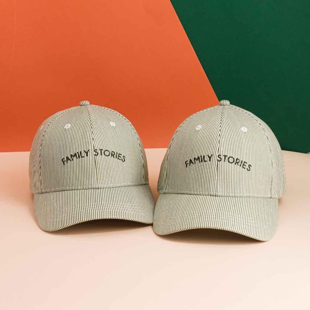 casquette-bebe-enfant-parent-chamaye-assorti-papa-maman-enfant-casquette-papa-fils-cadeau-fete-des-peres-casquette-mere-fille-cadeau-naissance-maman-bebe-cadeau-original-famille-matchy-matchy-chapeau-soleil-anti-uv-bebe-casquette-garcon-personnalisable-casquette-fille-broderie-family-stories-collan-little-and-tall