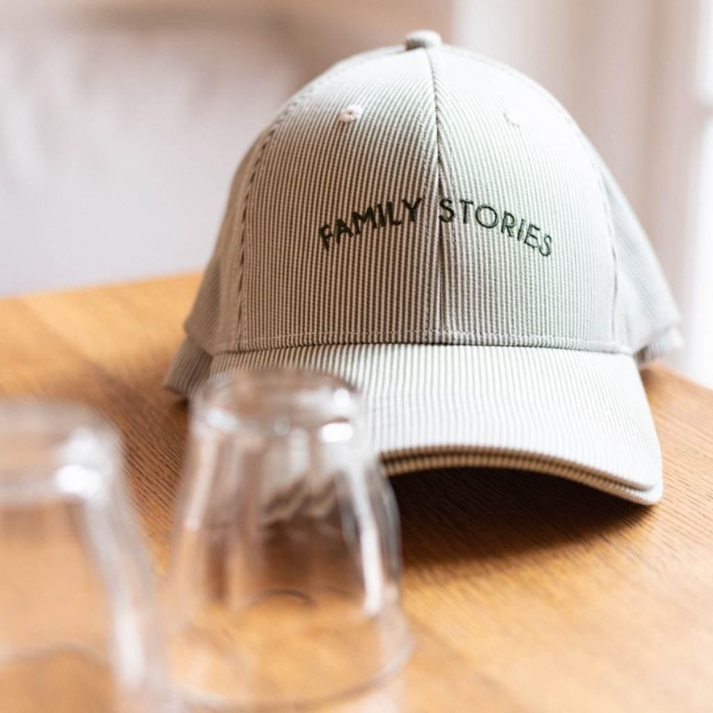 casquette-bebe-enfant-parent-chamaye-assorti-papa-maman-enfant-casquette-papa-fils-cadeau-fete-des-peres-casquette-mere-fille-cadeau-naissance-maman-bebe-cadeau-original-famille-matchy-matchy-chapeau-soleil-anti-uv-bebe-casquette-garcon-personnalisable-casquette-fille-broderie-family-stories-collan-little-and-tall