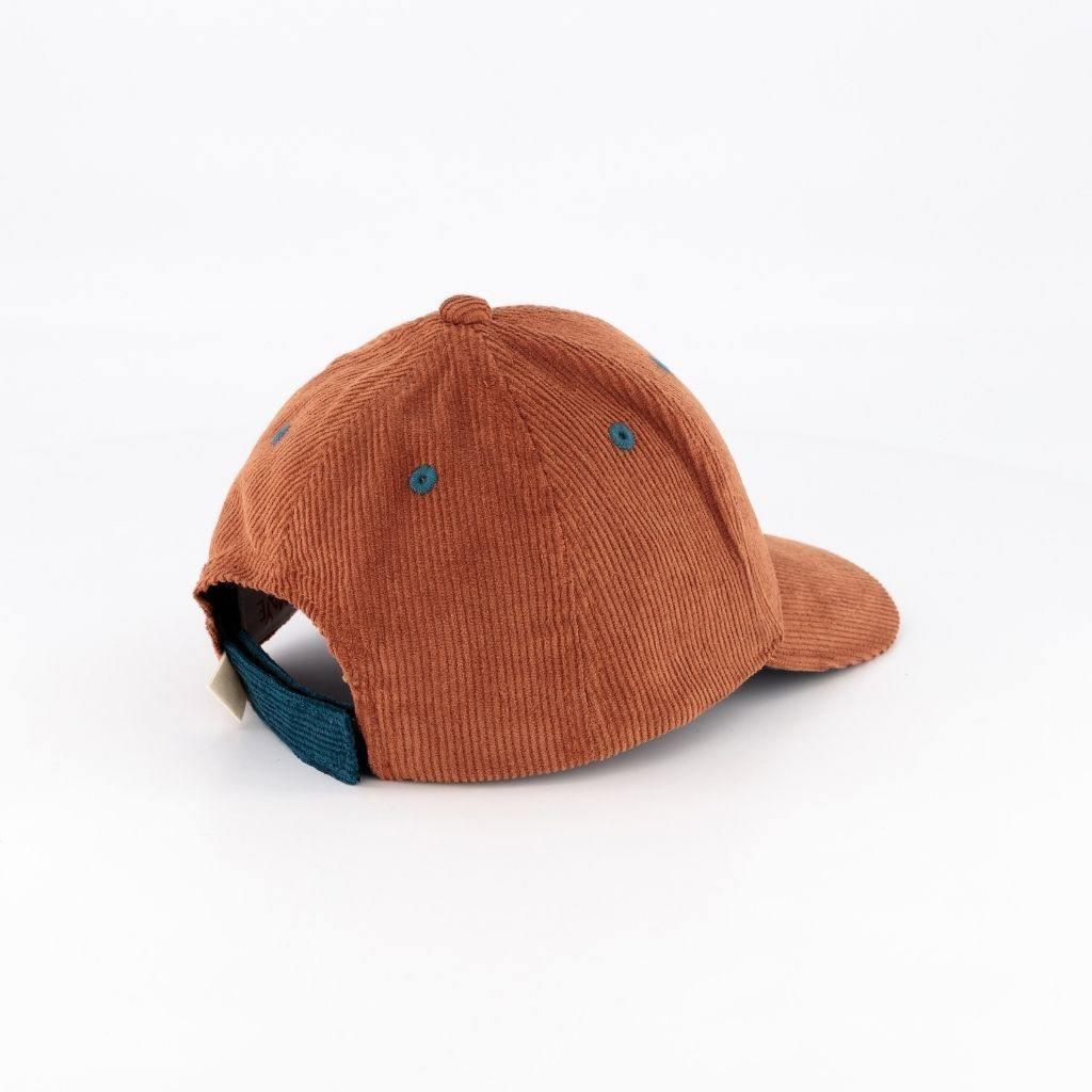 casquette-famille-chamaye-broderie-funky-family-idee-cadeau-parent-enfant-chapeau-hiver-bebe-cadeau-famille-noel-chamaye-casquette-velours-matchy-matchy-look-mere-fille