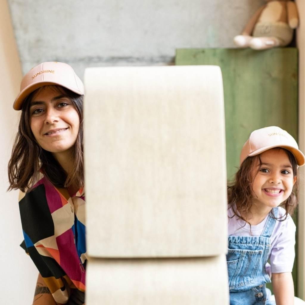 casquette-bebe-enfant-parent-chamaye-assorti-papa-maman-enfant-casquette-papa-fils-cadeau-fete-des-peres-casquette-mere-fille-cadeau-naissance-maman-bebe-cadeau-original-famille-matchy-matchy-chapeau-soleil-anti-uv-bebe-casquette-garcon-personnalisable-casquette-fille-broderie-sunnshine