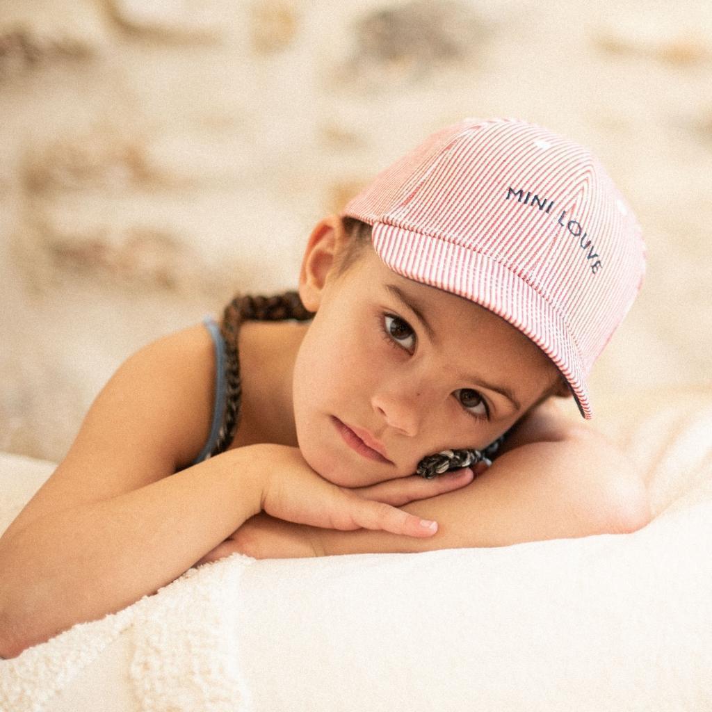 casquette-bebe-enfant-maman-chamaye-assorti-parent-enfant-casquette-papa-fils-cadeau-fete-des-peres-casquette-mere-fille-cadeau-naissance-maman-bebe-matchy-matchy-cadeau-original-famille-broderie-mini-louve-chamaye