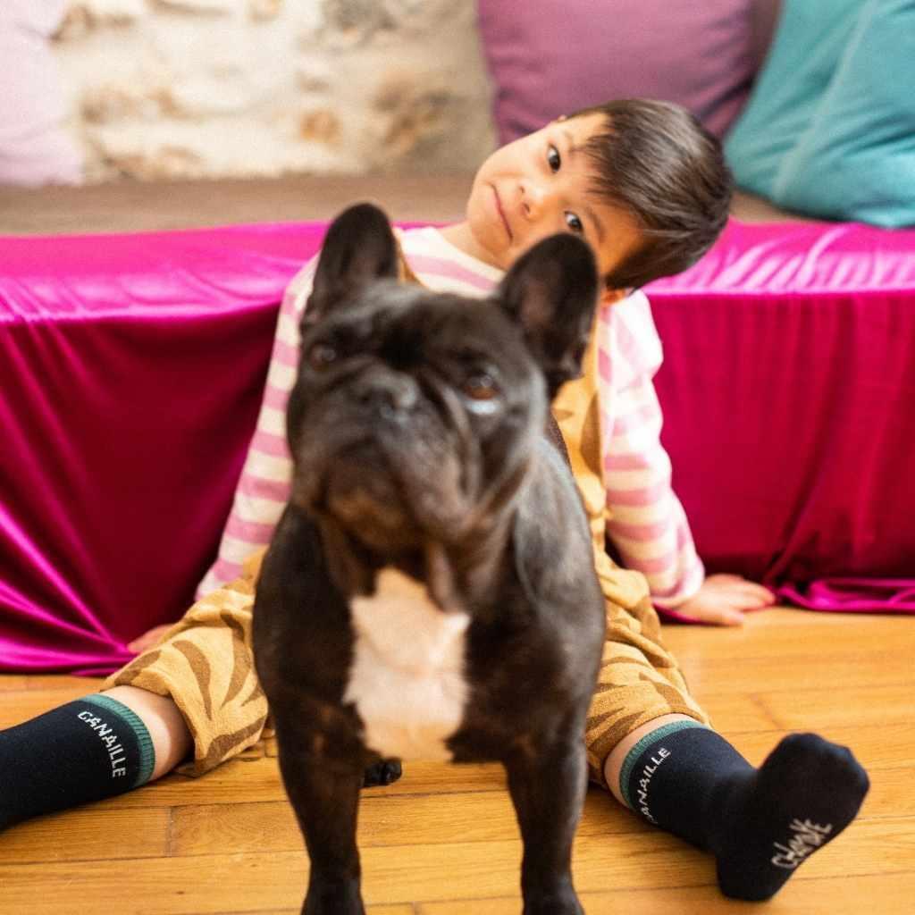 chaussettes-parent-enfant-chamaye-chaussettes-bebe-enfant-coffret-cadeau-naissance-cadeau-mere-fille-idee-cadeau-original-fete-des-peres-chaussettes-broderie-duo-parent-enfant-personnalisable-cadeau-famille-broderie-canaille-cadeau-famille