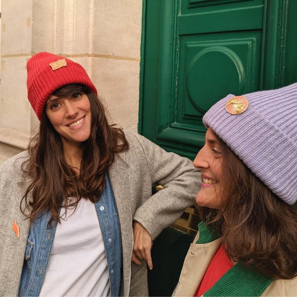bijou-mere-fille-cadeau-maman-bijou-original-bonnet-bebe-enfant-papa-maman-chamaye-assorti-parent-enfant-bonnet-papa-fils-cadeau-fete-des-peres-bonnet-mere-fille-cadeau-naissance-maman-bebe-matchy-matchy-cadeau-original-famille-broderie-petit-loup-cadeau-jeune-papa-cool-cadeau-maman-bebe-maternite-original-cadeau-famille-protection-froid-bebe-hiver