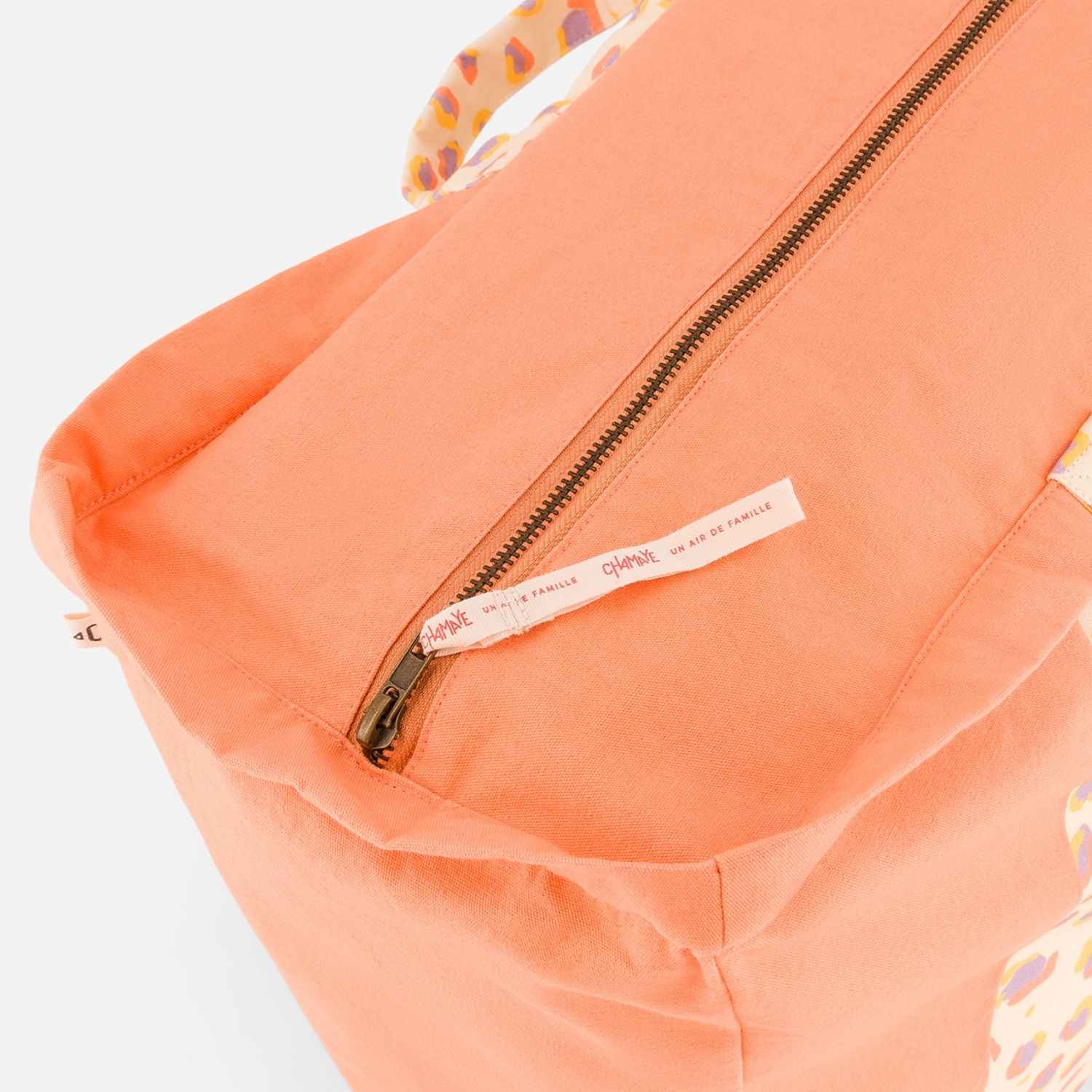 sac-cabas-parent-maman-maxi-cabas-gouter-plage-maman-mixte-cadeau-été-maman-papa-cadeau-anniversaire-fête-de-mères-matchy-matchy-cadeau-famille-cadeau-pere-fils-original-cadeau-mere-fille-pratique-matchy-matchy-cadeaux-noel-famille-marque-francaise-leopard-motif-crush