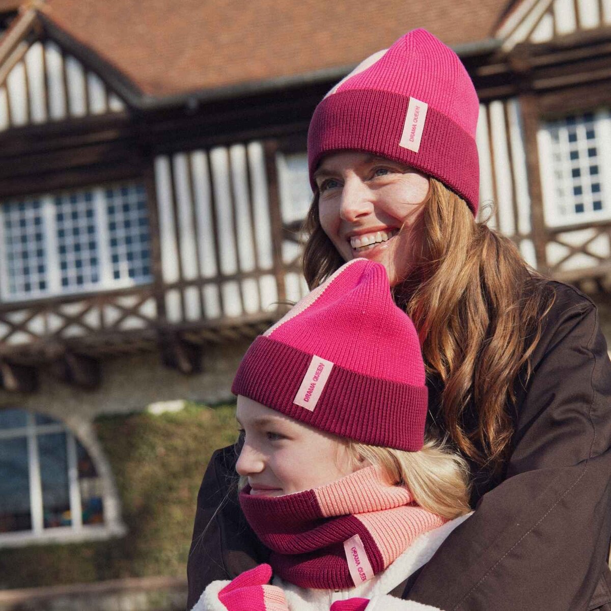 bonnet-bebe-enfant-papa-maman-chamaye-assorti-parent-enfant-bonnet-papa-fils-cadeau-fete-des-peres-bonnet-mere-fille-cadeau-naissance-maman-bebe-matchy-matchy-cadeau-original-famille-broderie-drama-queen