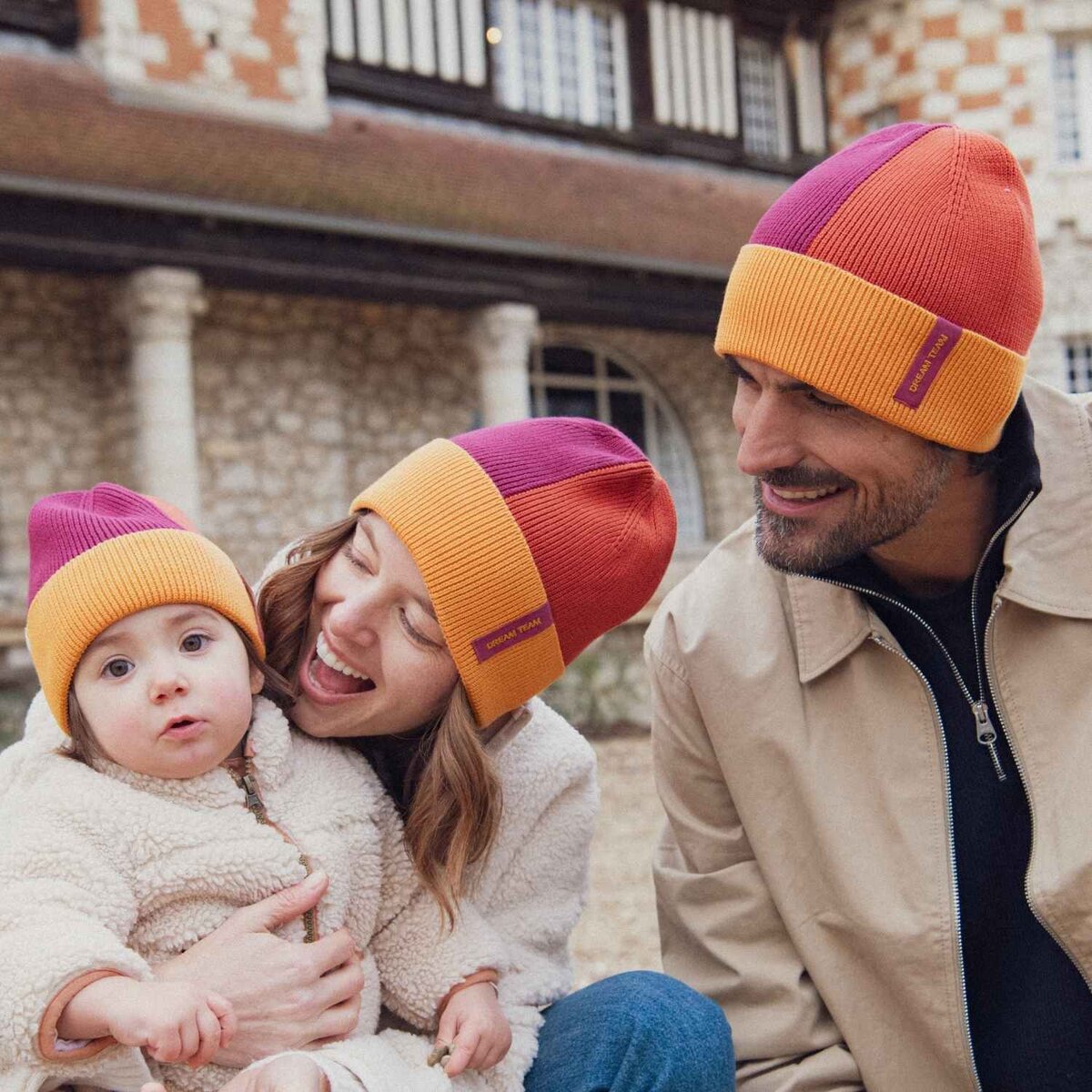 bonnet-bebe-enfant-papa-maman-chamaye-assorti-parent-enfant-bonnet-papa-fils-cadeau-fete-des-peres-bonnet-mere-fille-cadeau-naissance-maman-bebe-matchy-matchy-cadeau-original-famille-broderie-dream-team